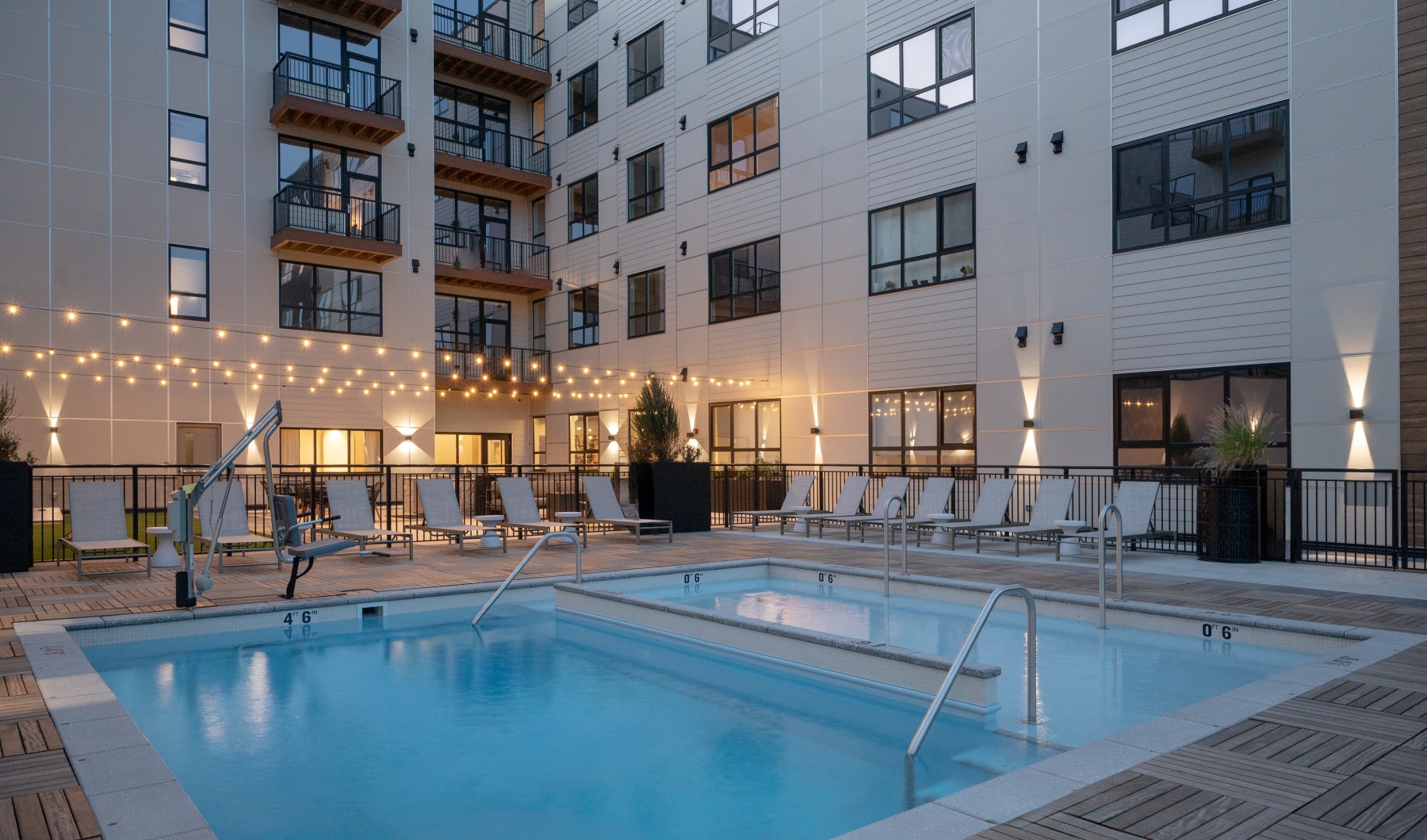 pool at Ten60