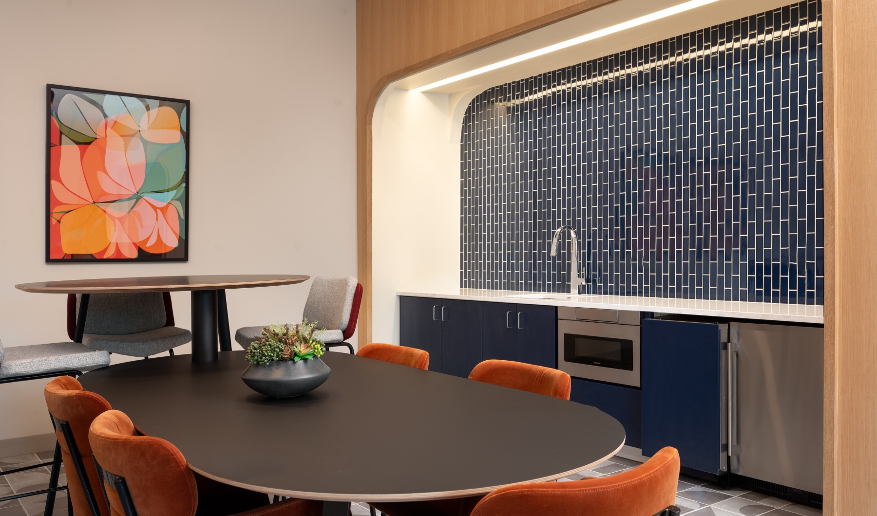 Community Room Ten60 Bolivar